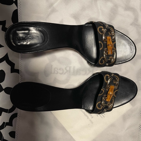 These are stunning AUTHENTIC Gucci Slides that you would love…..!! - Picture 7 of 11